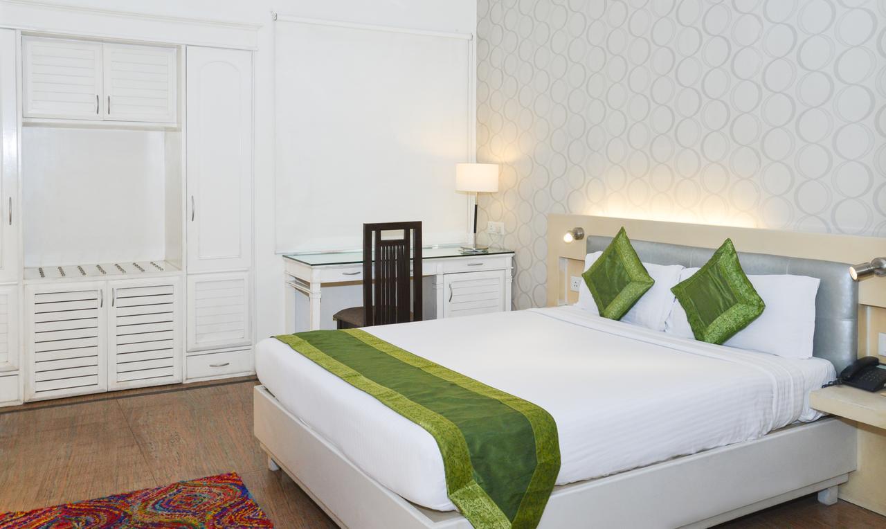 Hotel Treebo Check In By Oran Nueva Delhi Exterior foto