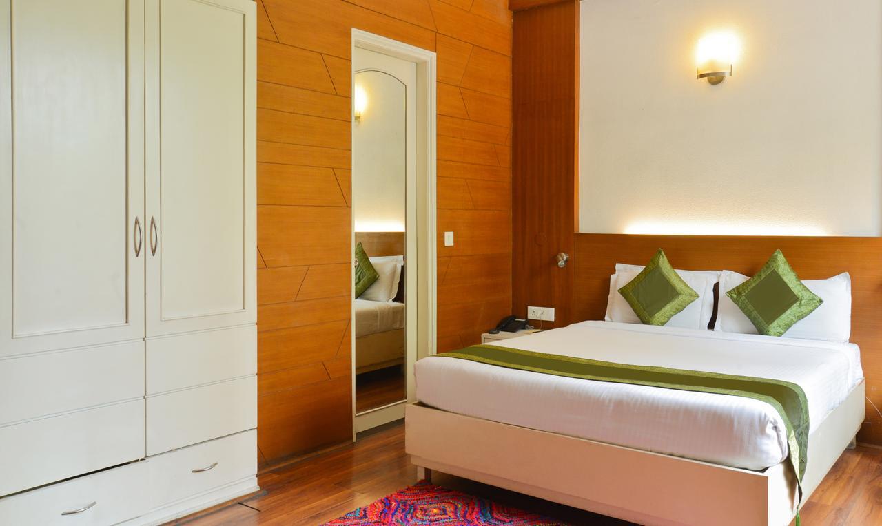 Hotel Treebo Check In By Oran Nueva Delhi Exterior foto